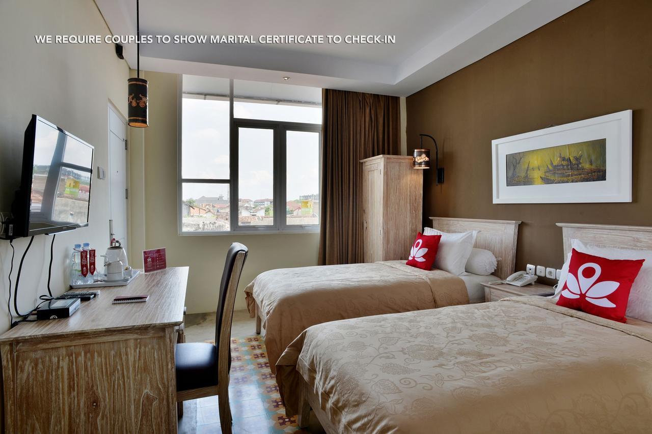 Zen Rooms Pogung Syariah Kejayan Exterior foto